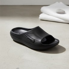 나이키 리액트X 리주버네이트 슬라이드 남성 슬리퍼 HV4479-001