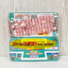 蟑愛呷 黏蟑屋, 1個