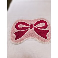 모던하우스 빅리본 면 터프팅 발매트 45 x 65 cm, 레드