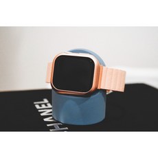 Apple Watch 8/7/6/SE 適用 簡約風格矽膠充電支架底座 多色可選 手錶充電座 充電收納, 1個, 淺藍色（現貨在台）