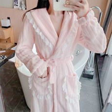 珊瑚絨加厚法蘭絨長款浴袍睡裙，秋冬保暖家居服，柔軟親膚舒適