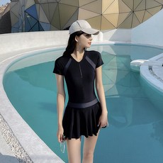2026撞色連體泳衣女春季保守短袖裙式游泳裝遮肚拼接衣防曬游泳衣, M(80-100斤)