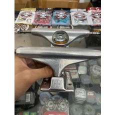 independent 因地 indy 滑板進口橋 鍛造底座 雙空橋 尺寸139 pu無磨損, 如圖所示, 1個