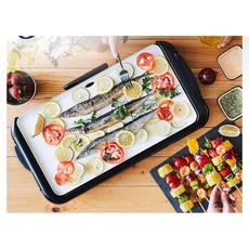美國OSTER萬用料理陶瓷爐，居家必備，多功能烹調，陶瓷爐面導熱均勻，安全易清潔