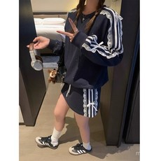 衛衣套裝 美式運動風套裝女2025秋季圓領套頭衛衣半身裙蕾絲拼接兩件套 韓版氣質