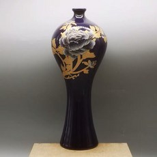 霽籃釉美人梅瓶, 如圖所示