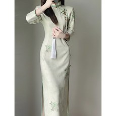 綠色長款旗袍連衣裙 新中式國風改良 年輕款少女高級感宴會禮服氣質長裙 秋季新款民國風傳統服飾