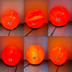 橘色燈泡, 鴿血紅大圓球, 1個