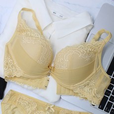 EASY SHOP 低脊心集中內衣，舒適無壓迫親膚透氣，集中托高展現自信曲線