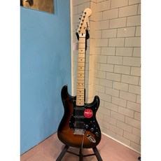 Fender Squier Sonic Stratocaster 電吉他 (經典三單拾音器), 日落色, 1個