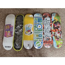 終影騎士 滑板板面 8.0吋 中腳窩 7層加拿大楓木 綠色貓頭 深腳窩 鐳射圖案, 如圖所示, 1個