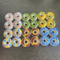 進口品牌 Girl 滑板輪 女孩雙翹街式動作輪 53mm 52mm 50mm 庫存產品儲存有小劃痕和落灰 都是孤品 送一套 dbh 軸承, 如圖所示, 1個