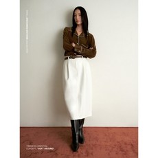 [국내매장정품] 에잇세컨즈 8SECONDS 벨티드 턱 실루엣 스커트 아이보리 115X27AQ10 145488