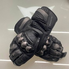 Dainese丹尼斯 FIERO METAL GLOVES新款長手套 賽道跑山金屬護具, 黑灰, 1個