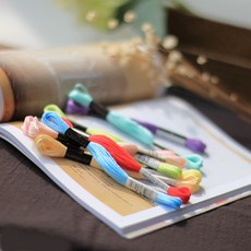 【綺綺愛編織】日本 cosmo 424色繡線套組：十字繡、刺繡適用 (含運), 1個