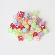 브롤리 알파벳 사각형 투명 비드 단일 문자 DIY 보석 액세서리 우정 팔찌 목걸이 재료, 6x6mm 사각 편지 구슬 50pcs / pack 구멍, 알파벳 Y
