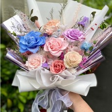 高訂款愛麗絲仙境日本永生玫瑰花束/乾燥花束/香皂玫瑰花束/畢業花束/情人節禮物/母親節禮物, 愛麗絲仙境,加購花藝專用提袋（保護花束更完整）送卡片