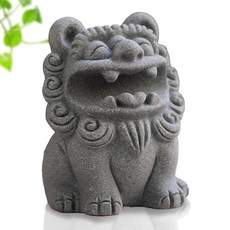 Qi Ming Wen Fang 라이온 브러시 레스트 조각 캘리그래피를 위한 창의적인 종이 무게 중국 선물 문화적 창의성 브러시 동물 조각상 펜 받침대 녹색 사암 책상, Lion