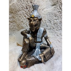 阿贊僕儀 虎頭魯士供奉尊，力南劈材質，高約20公分, 詳見包裝