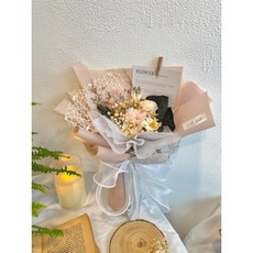 康乃馨乾燥花束 生日禮物 畢業花束 情人節禮物 母親節禮物 兔尾草花束, 粉色康乃馨花束