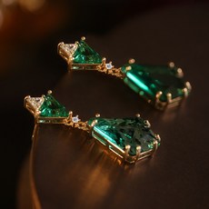 섹시한 공주 성인 마스크 할로윈 가장 무도회 레이스 블랙 미스터리 메쉬 페이스 마스크 라이브 하프 페이스 커버링, 규격 없음, ). 그린 큐빅 귀걸이 침 ( 925