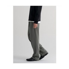 브랜드정품 에잇세컨즈 8SECONDS 매일슬랙스세미와이드핏 스프링 밴딩 슬랙스 카키 349810