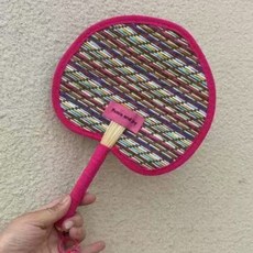 ins奶油風編織扇子 創意可愛夏天蒲扇 斜挎便攜手搖扇 裝飾掛件, 手提款莓果色（帶掛繩）30*20, 1個