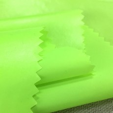 인조가죽시트지 가죽 수선패치 광택 PU 다운 재킷 원단미터 단위 의류 바지 장갑 조끼 DIY 바느질용 얇은 방수 천 녹색 검정색, [00] 100cmX150cm, [00] Fluorescent green