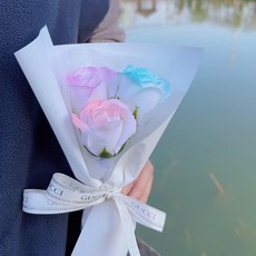 碎冰藍玫瑰永生花花束 香皂花成品, 三色堇（mini花束） 陌上花開