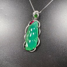 天然藍玉髓台灣藍寶豆莢發財豆吊墜，925純銀鍍K金項鍊，現貨實拍