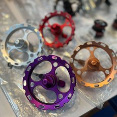 【名洋釣具】最新改款 專利雙煞車牛車輪 4寸 右手 釣魚用品, 玫瑰金, 1個