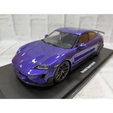 GT SPIRIT GT520 Porsche Taycan Turbo GT 2023 金屬天空紫 交通工具模型, 1個