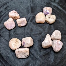 聖哲曼 懷俄明州黝簾石滾石, 1個, 175元(2~3顆)