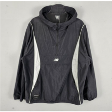 뉴발란스 UNI 러너스 경량 아노락 블랙 NBNAE22423