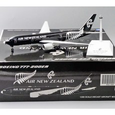 RBF絕版 JC 金屬 1/200 紐西蘭航空 777-200ER 全黑 XX2280 飛機模型, 1個