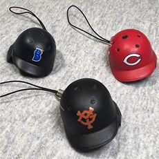 日本職棒NPB 讀賣巨人、廣島鯉魚、橫濱海灣星隊 授權簽名迷你頭盔吊飾，棒球迷必備收藏, 1個, 讀賣巨人隊
