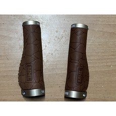 火雞Tth 頂級 MHL 純牛皮復古手工鎖式人體工學握把 真皮手握 NS-600/MO-600, 1個, 咖啡鱷魚皮紋雙長把