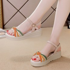 CIUUC Cartille Crocodile Broken Size Special 2022 가죽 새로운 두꺼운 밑창 샌들 여성용 플랫 여름 스폰지 조커 여성 신발