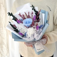 31일부터 택배출고 앤드플라워 생화 프리저브드 꽃다발(대) + 쇼핑백 ( 29cm x 40cm) 졸업식 입학식 발표회 학예회꽃다발 사탕부케 사탕꽃다발 꽃배달, 블루