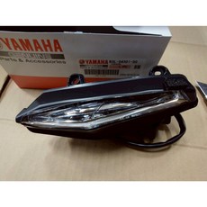 YAMAHA B3L-84301-00 R1 R1M 日行燈 燈眉, 右 B3L-84302-00