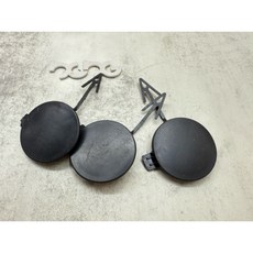 保時捷 Porsche 718 982 17年後 副廠 前拖車勾 拖車勾 拖車鉤 素材 需自行烤漆, 1個