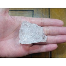 §能量礦石§ 非洲坦尚尼亞矽鈹石仿礦骨幹水晶，色彩鮮豔，安全無毒，激發寵物好奇心，大尺寸適合各種體型狗狗, 1個