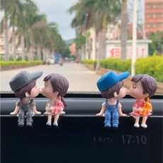 [기회공작소] 뽀뽀하는 피규어 세트 차량용 일반용(뽀뽀커플)청혼, 뽀뽀피규어세트 01(풍선X) 나란히 파란모자