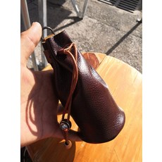 小桶包 帶掛環 棕色