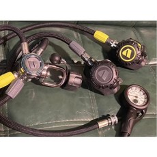 APEKS XL4 OCEA 調節器組 備二 單錶 2年保固 輕量化, 灰黑, Aqua Lung 單錶