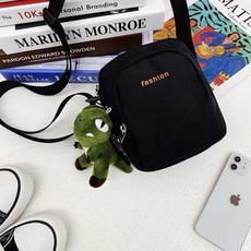 熱銷時尚單肩斜挎包 潮牌小挎包 簡約百搭休閒輕便男士出門便攜包, 橘色帶恐龍掛件