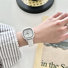 Ulzzang 簡約方形石英錶 小眾設計學生考試用