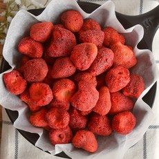 유나건어물 새콤달콤 건 말린 동결건조딸기 과일, 120g, 4개