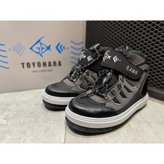 桃園東區釣具 KM-565 國產運動型EVA防滑釘鞋，防滑耐磨，舒適安全，釣魚專用, S / 24