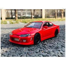 Wendy Welly 日系JDM硬皮鯊廠車式樣Subaru威利速霸陸1/24比例模型，精緻收藏，重現經典賽車風采, 1個, S15 改裝版 (紅)